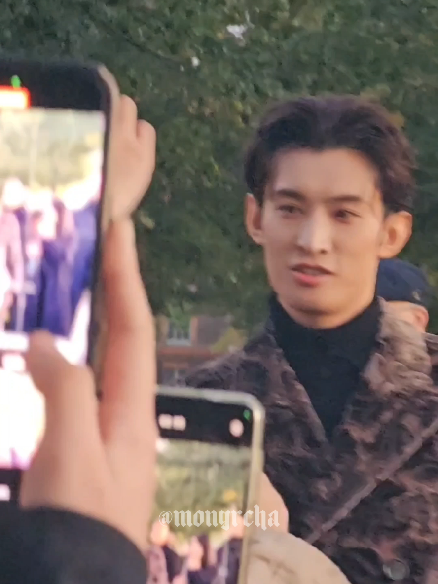 also seeing koji was insane like ive been so obsessed with him recently and seeing him in the flesh im so happy 🥺🥺 #kojimukai #โคจิมุไค #burberry #SnowMan 