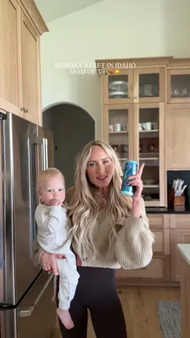 You have to stick around for the little goatie laugh! It’s my favorite. Also I don’t have my 100% energy back hoping this sickness kicks rocks soon 🙏 #ditlofamom #momvlog #sahmvlogs #mondaymotivation 