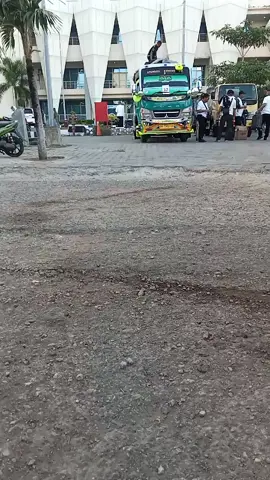 Selly,, sesekali lagu judul Hana sa,, #semuaorang