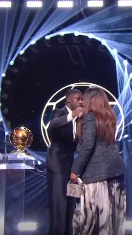 Sometimes all you need is a hug from your mum ❤️ #UCL #ballondor #Dembele 