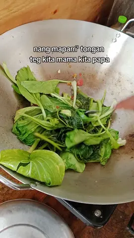 maparri katuan kita mama kita papa kita anak 🤣🤣🤣 #fyp #katakatatoraja 