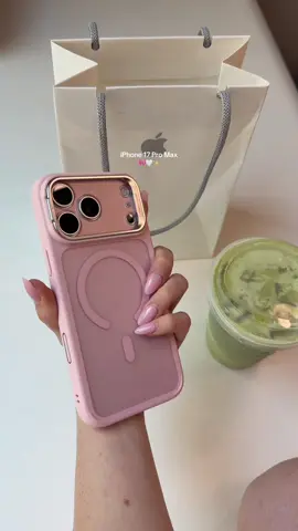 turning the iPhone 17 pro max pink 🎀 >> case linked in bio  #iphone17promax #iphone17 #iphone #apple 