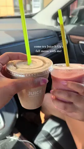thank you @JuiceItUp! go try their fall menu!!! #juiceitup #livelifejuiced #smoothie #arizona #Foodie 