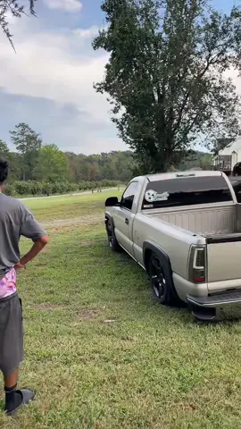 #fyp #cateye #droppedtrucks #paratiii #silverado 