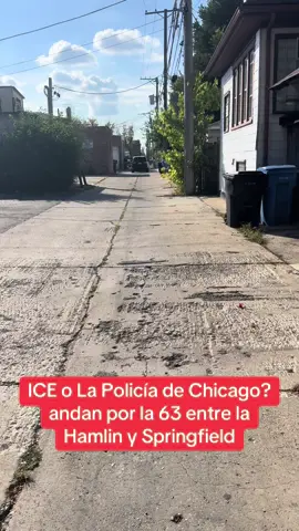 ICE anda por todo Chicago y ya no se sabe si son policías locales o agentes de inmigración #ice #chicago #mexicanosenusa #latinosenusa #parati #mexicantiktok #noticias #inmigrantes #inmigración #fypシ #latinostiktok #latinos #sisepuede #paratii #mexicano #mexicanos 