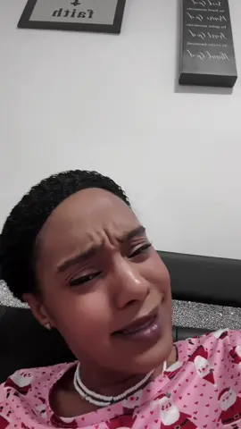 @Cardi B  f- EVERYONE YOU DONT OWE NOBODY ANYTHING  #realonesknow #newyork #cardib 
