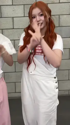 #SEUNGJOO gebte, vcs preferem preto ou branco? ;-;#famcam #moots? #cams 