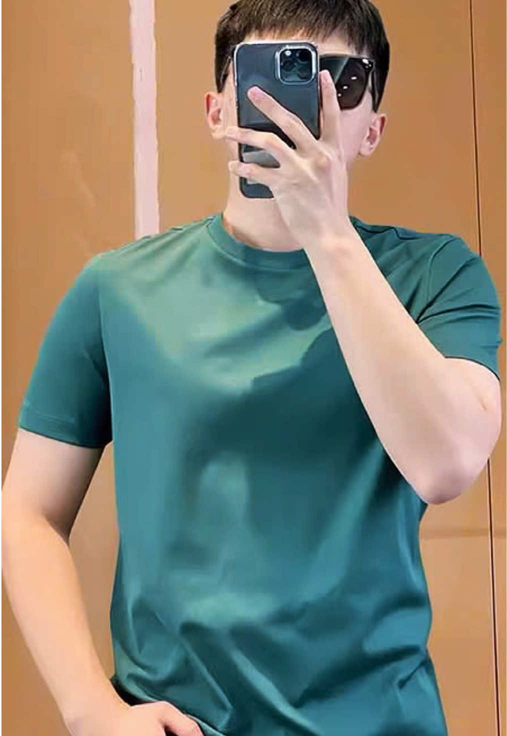 Áo Thun Trơn Cotton lạnh Cổ tròn Bassic-Slim fit ,chất vải co dãn 4c ,mịn không xù lông. ##skstore##aothunnam##aonam##phoidonam##quanjoggernam