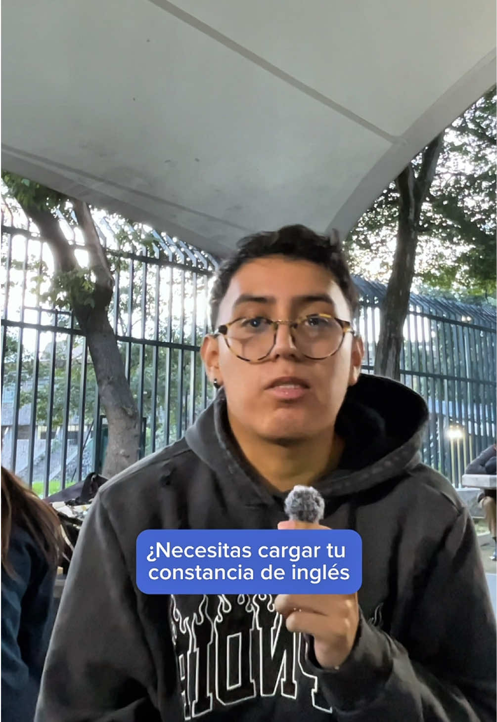 💡Así puedes cargar una constancia de inglés o servicio social en Administración Escolar de la FCA. 👩🏻‍💻