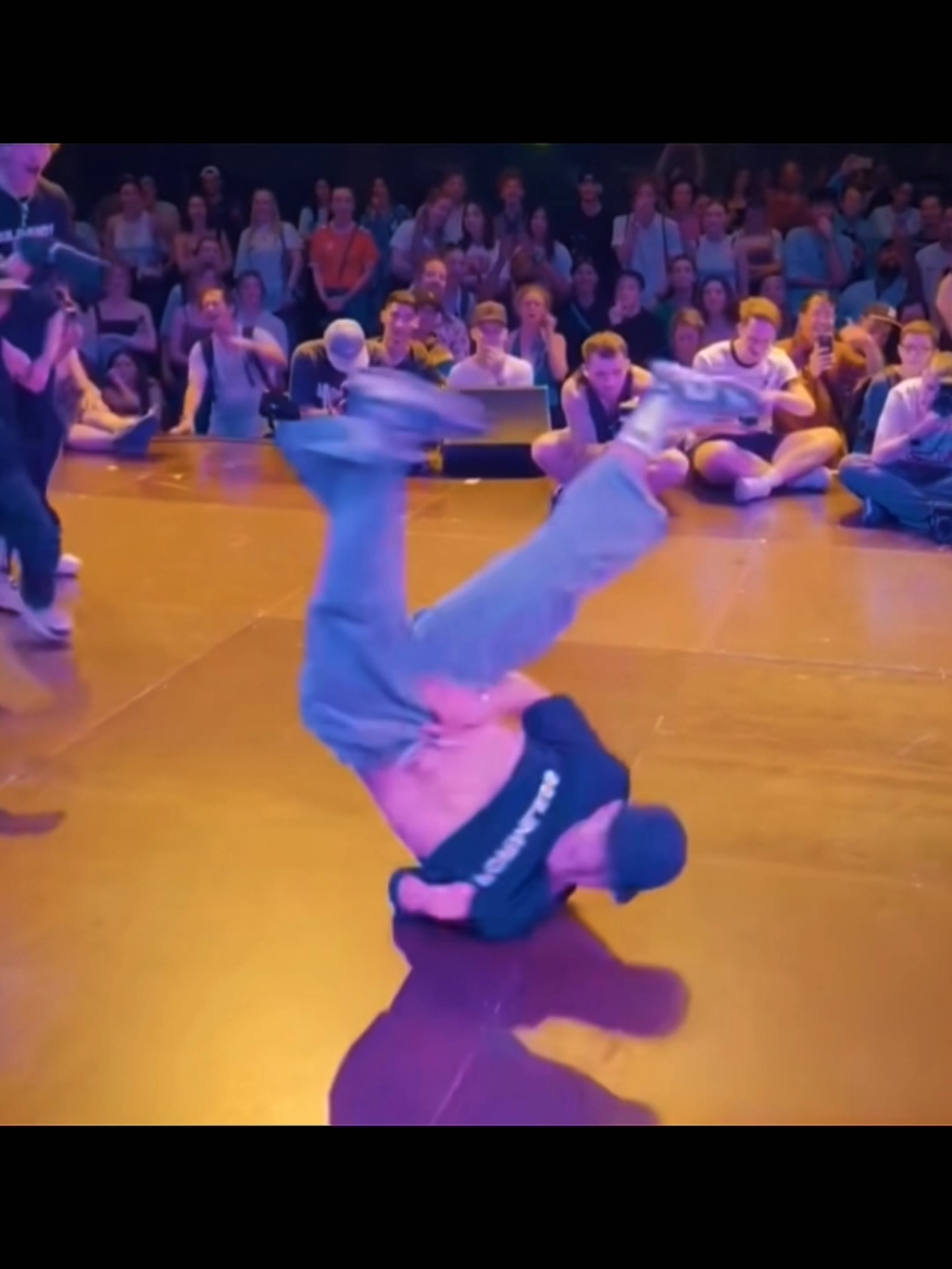 So fire 🔥 #breakdance #dance #dancer #bboy #moving 