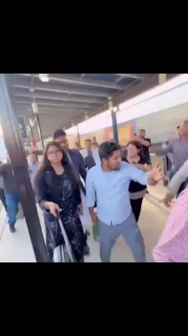 ফ্যাসিস্ট ইউনূস বাহিনী তথা এনসিপির আক্তারদের উপর পচা ডিম নিক্ষেপ করেছে যুক্তরাষ্ট্র প্রবাসী বাঙালিরা... শেষ খবর পাওয়া পর্যন্ত পচা ডিম খাওয়ার মধ্যে এখনো সবচেয়ে এগিয়ে আছে এনসিপির মব আক্তার...