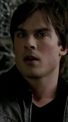 ça sent les feuilles et le pumpkin spice ici 🍂 l 📺: #JournalDUnVampire #TheVampireDiaries 🎭: #IanSomerhalder #PaulWesley