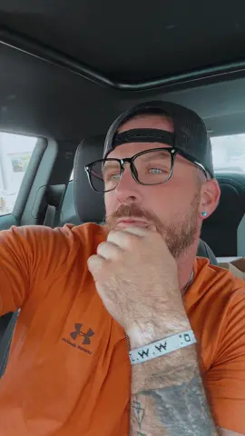 Sand in my boots #kentucky #notcalifornia #letsgobowling #morganwallen #boots 