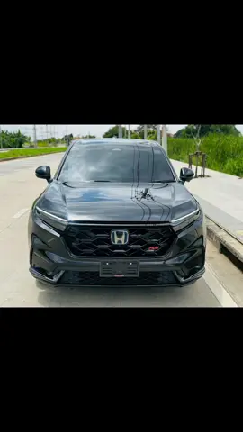 #เทรนด์วันนี้ #Honda CRV 2.0 eHEV RS 4WD AT GEN6 SUV 2023 จด 2024 รถ 7 ที่นั่ง ไมล์เพียง 5x,xxx km. รับประกัน 3 ปี หรือ 100,000 กิโลเมตร รับประกันแบตเตอรี่ไฮบริด 10 ปี  - พวงมาลัยหุ้มหนัง - กระจกมองหลังตัดแสง - รุ่น Top สุด เจ้าของเดียว - เครื่องยนต์เบนซิน+ไฟฟ้า 2,000 CC - พวงมาลัย Multifunction  - กล้อง 360
