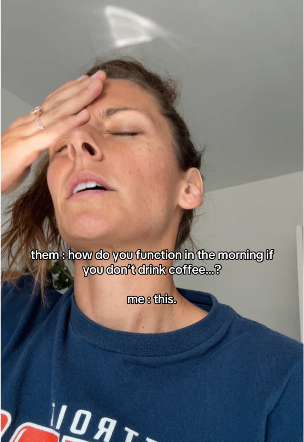 it’s an art form actually.  🚫🙅🏽‍♀️☕️ 🙂‍↔️ #DailyRoutine #wakeup #dailymotivation #fyp #coffee 