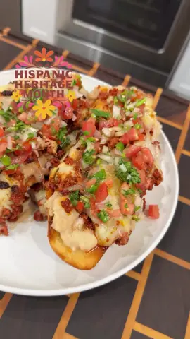 Molletes in honor of Mexican Heritage Month. Toasted bolillos with mayo A layer of refried beans • Chorizo + melty cheese from @lachonaus Topped with fresh pico de gallo So many ways to make molletes, but this version will always be home for me. Ready in just 30 minutes breakfast done right. #molletes #mexicanbreakfast #foodiegram #homecooking #comfortfood 