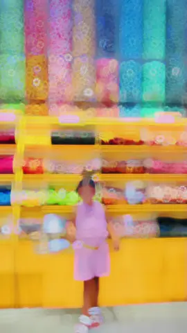 😍#welcometothecandyshop #cevafrumos #romaniangirl #voiebuna #haz #balkn #figliafemmina #femmn #bellissima 