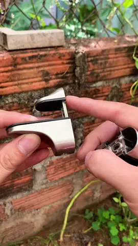 Giá đỡ kẹp kính,kẹp kệ gỗ tăng chỉnh được độ kẹp,pat kẹp kính