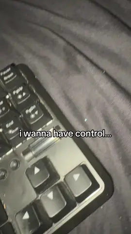 i wanna have control.. 🥲🥲🥲 #creep #radiohead #fyp #viral #keyboard 
