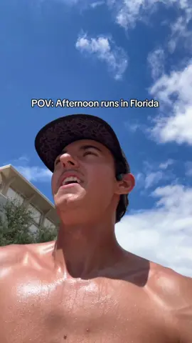 Florida runners tap in I cannot be alone at the marathon diddy party #runner #Running #training #florida #fl 