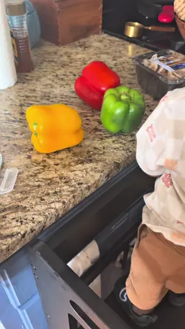 Getting toddlers in the kitchen early builds confidence, independence, AND healthy habits! This toddler tower makes it safe + fun for little ones to join in on cooking. 🍎🥦🥣 🔗 Click the link in this video to grab your toddler tower today and bring your little helper into the kitchen with you!  #ToddlerTower #kitchenhelpers #TikTokMadeMeBuyIt