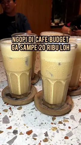 Sekarang ngopi di cafe gausah takut mahal cukup beli vouchernya di tiktok #coffee #promoseruweekend #promomakangajian #winkofwinner #promotiktok 