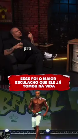 Ele já tomou essa na primeira vez pra ficar esperto! #musculacao #treino #academia #shape #treinopesado 