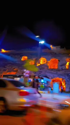 هل الأغنية رحلة مشاعر.... ما بين حب وخذلان وما بين شوق وعتاب... 🖤🥀🚶🏻#تصويري📷 #أورفتنا_الجميلة  #مجرد________ذووووووق🎶🎵💞 #مالي_خلق_احط_هاشتاقات 