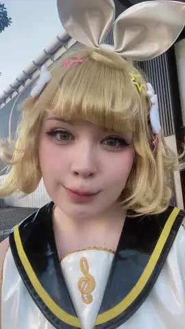 that damn smirk #rinkagamine #vocaloid #cosplay 