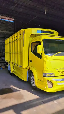 tinggal proses pernis dan pasang stiker  info pemesanan  BAGAS PUTRA KAROSERI W.A 082242405885 DI BATANG JATENG  #BAGASPUTRAKAROSERI #bagasputragarage #bagasputrabaktruck #truckmodifiedindonesia #cantermaniaindonesiacommunity 