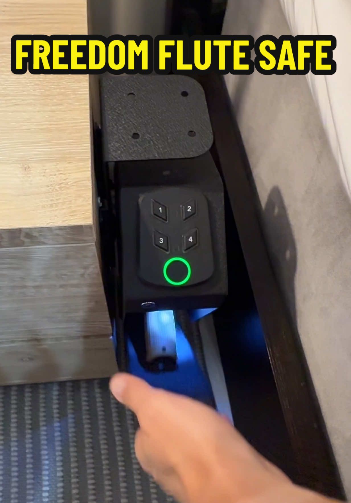Hidden in plain sight 👀🔒 Unlocks in seconds with just your fingerprint, keep your essentials safe but always within reach. #tiktokshoprestock #tiktokshopcreatorpicks #tiktokshopblackfriday #tiktokshopcybermonday