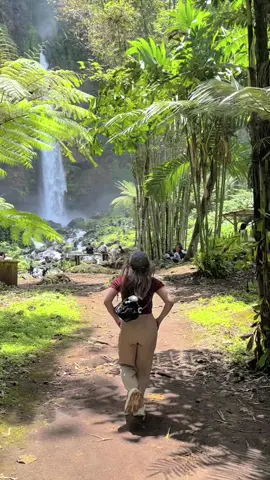 Salah satu surga tersembunyi nya lumajang #fyp #airterjunkapasbiru 