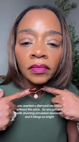#diamondnecklace #jewelry #giftideasforher #tiktokshopcreatorpicks #tiktokshopblackfriday 
