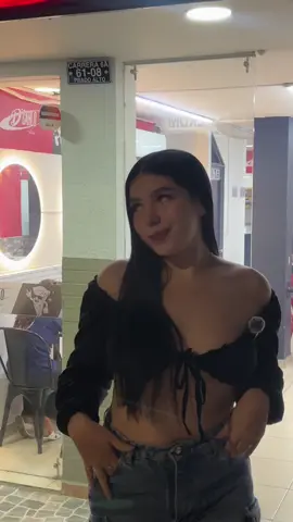 Tienen que venir a probar esta pizza 🫣 @Dcarlo pizza #fyp 