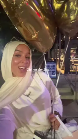 golden outfit for my golden bday!