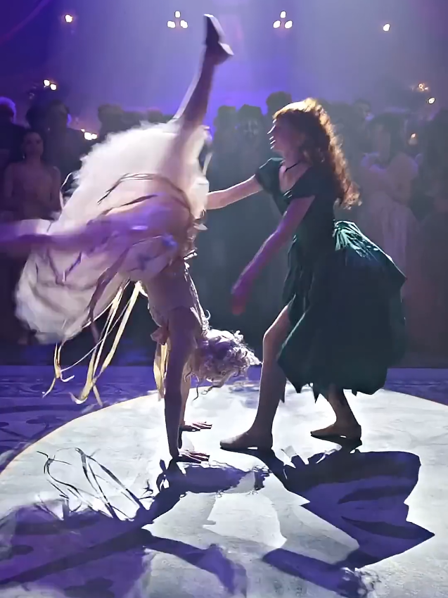 Enid y Agnes -dance (Lady gaga) #merlina #enid #agnes #merlinaaddams #merliaadams2 