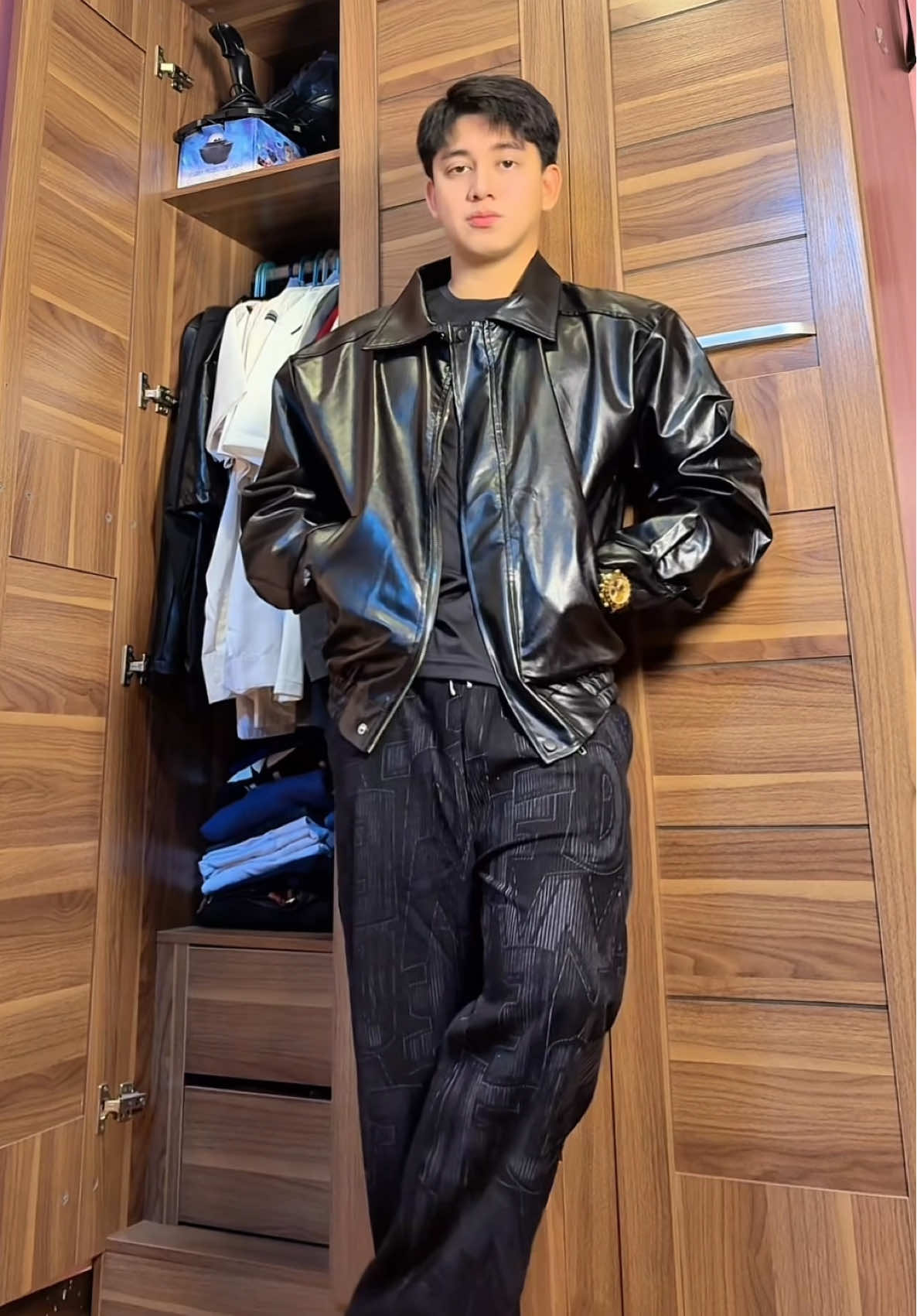 Leather jacket for men #leatherjacket #jacket #jacketformen #leatherjacketformen #trendingjacket 