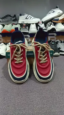 sepatu sneakers whoppy, tampilan gaga dan mewah, desain trendy modis kekinian #sepatukeren  #sepatupriadanwanita  #sepatusneaker  #sepatupremium  #sepatuwhoppy 