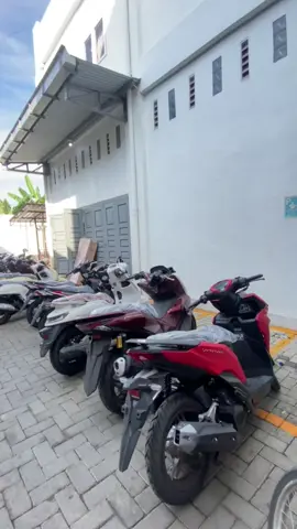 Cuman syarat kk dan ktp siap kita antar sampek depan pintu rumah , yang mau Honda baru segera wa zahrul☎️:081361798486#fypシ゚viral🖤tiktok #fypcapella 