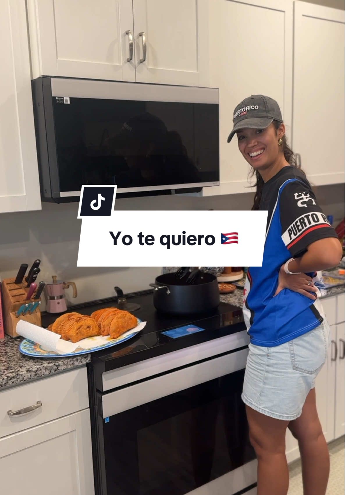 And I’ve watched every single Preciosa reaction video my fyp blessed me with 🥹🇵🇷❤️ #boricua #puertorico #yosoyboricua #cleanwithme #cleaning 