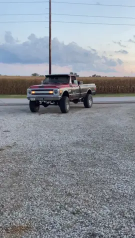 Beer run in the 71 #thecoffeyshop #71 #c10