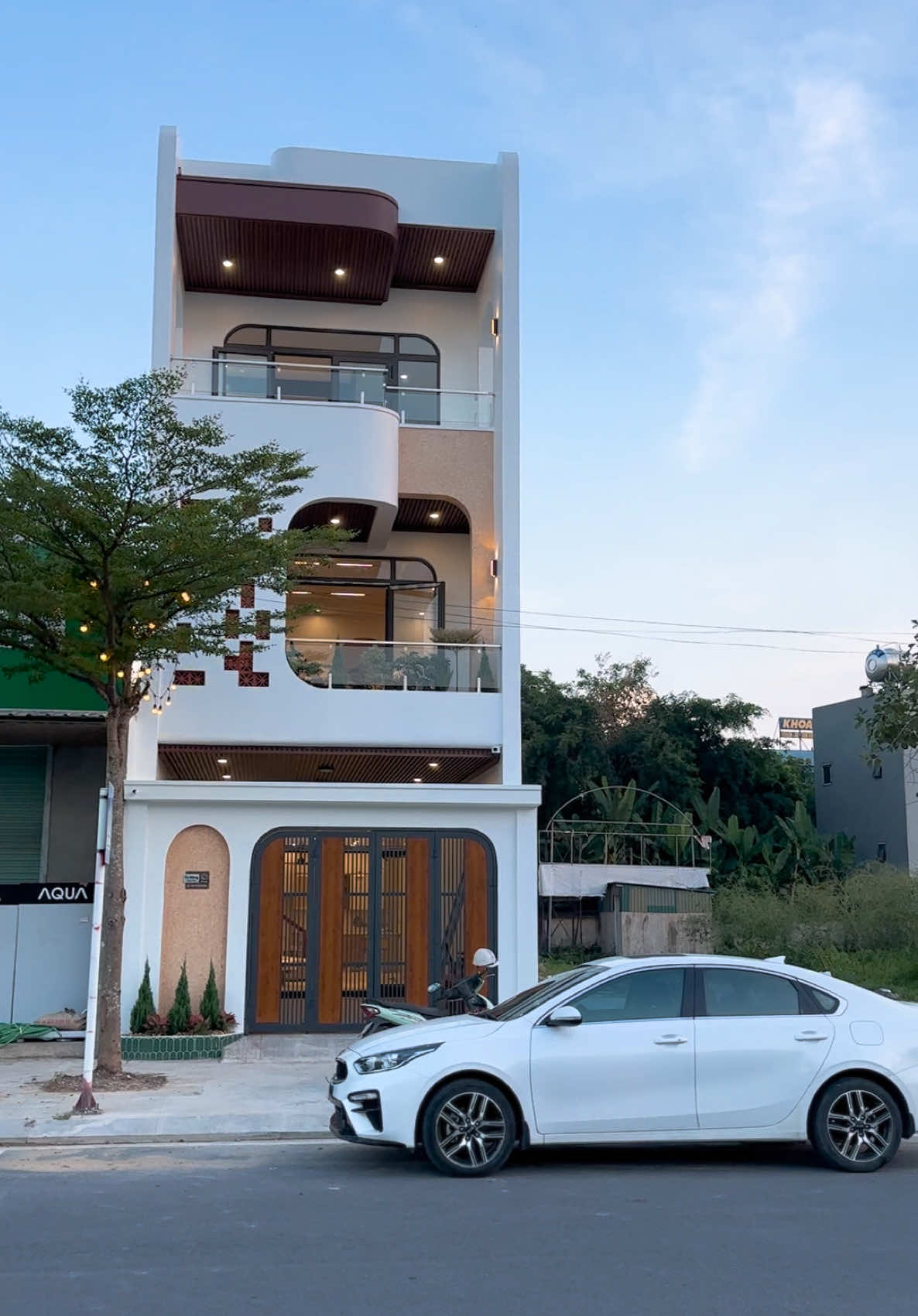 Nhả vía cho các bác có 1 vợ 2 con 3 tầng 4 bánh nha 🥰 #myhome #decor #xâynhà #myhouse 