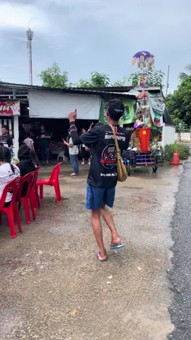 #ทีมงานขุนพลเมืองแพร่ #รถแห่ #เมืองแพร่ #กิ๋นสลากวัดศรีดอก #ท้ายเครื่องไฟ BuddySound 
