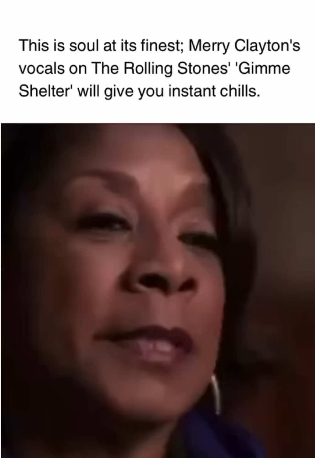 Merry Clayton recorded her famous backing vocals on “Gimme Shelter” in the middle of the night, while she was pregnant and wearing pajamas. She was called into the studio around 2 a.m., and when she belted out the chilling line “Rape, murder, it’s just a shot away” with such raw intensity, her voice actually cracked on one take—that crack was so powerful that the Stones decided to keep it in the final mix. That spontaneous, unpolished moment is now considered one of the most iconic vocal contributions in rock history… I wish I was there dude… #rollingstones #classicrock #70s 