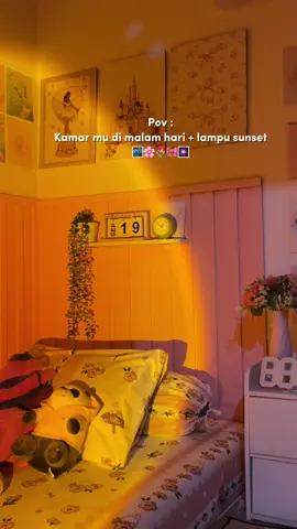Cantik sekali kamar pakai lampu sunsett🥰#lampu #lampusunset #sunsetlamp #kamaraesthetic #roomdecor 