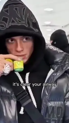 Central Cee keeps it clear 💚🌏 Ook jij kan ‘m nu krijgen bij ThaiWhiff - Link in bio!🍀 #fyp #centralcee #hongthai #aromatherapy #yadom 