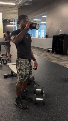 Back in action ⚡️: 2 of my favorite movements for biceps  #fyp #gym #gymcontent  #bicepworkout 
