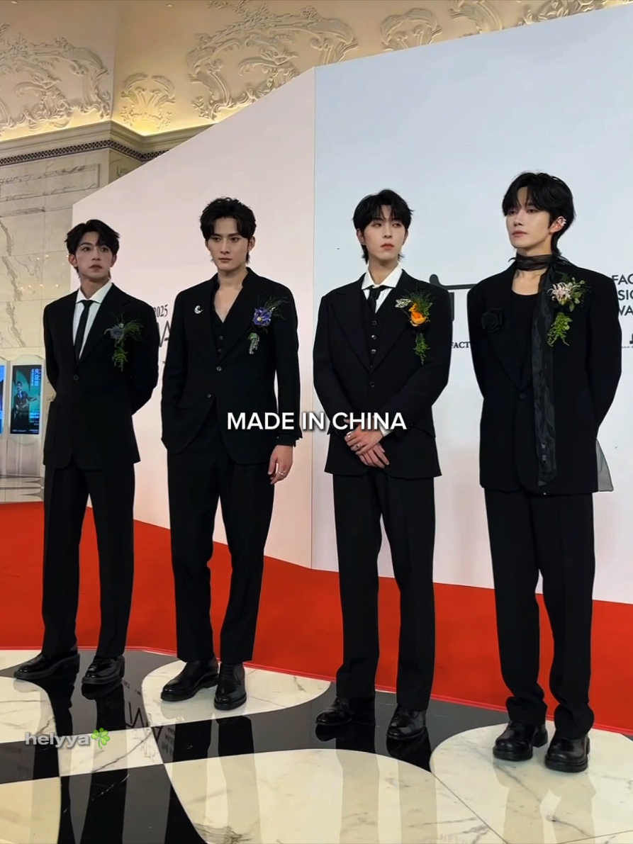 Desire4 #HuangXing #QiuDingJie #JiangHeng #LiPeiEn #Desire4 