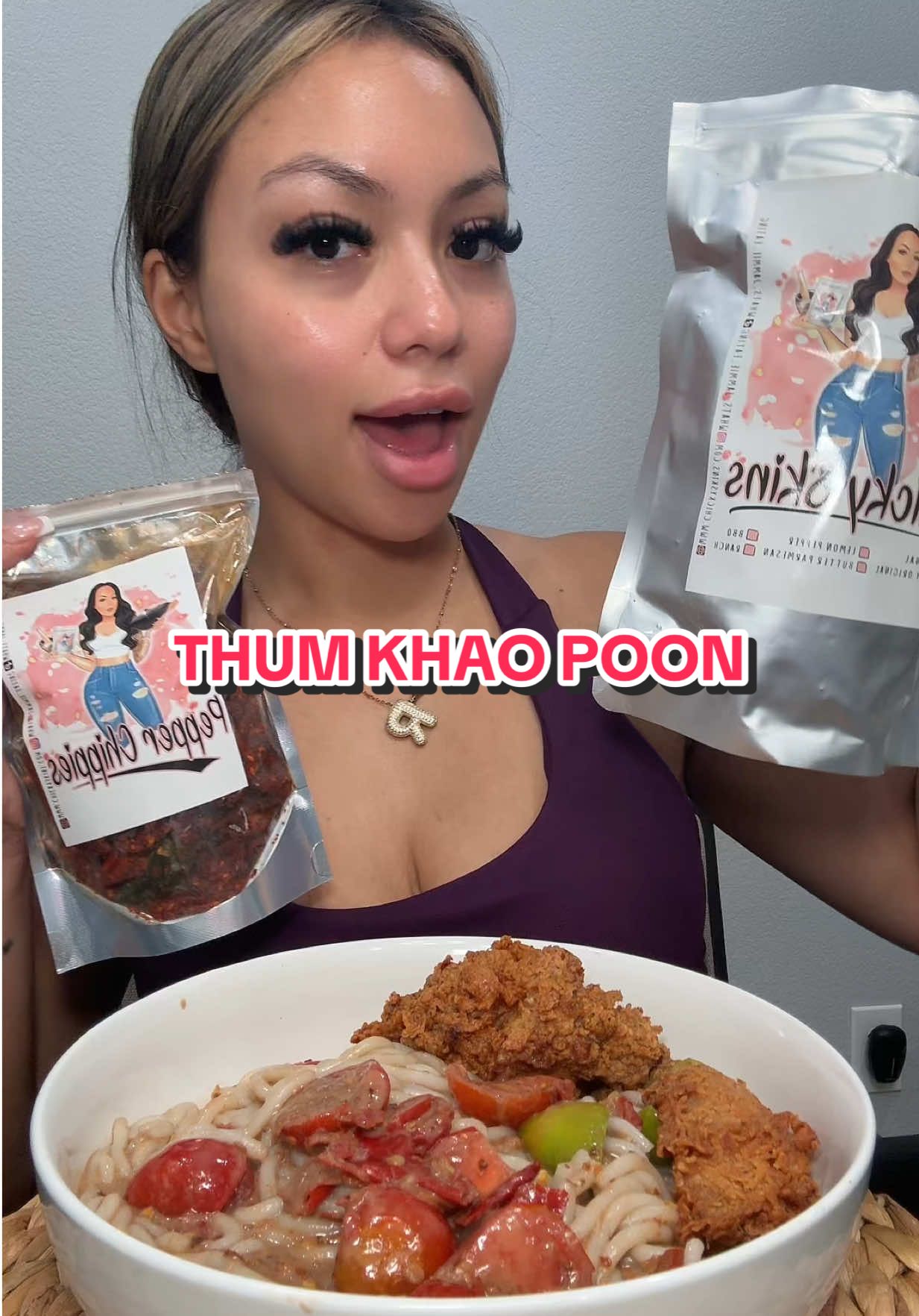 THUM KHAO POON 🔥😋 with my favorite chicky skins & pepper chippies by @Jammie  #thum #thumkapoon #thumkhaopoon #laofood #mukbang