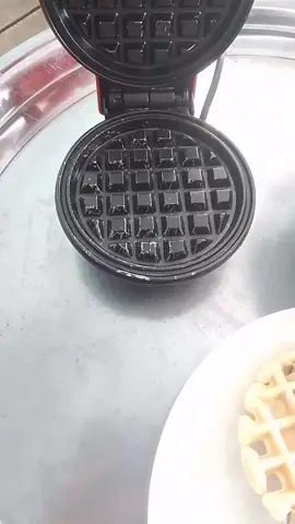 máy nướng bánh bằng điện rất tiện lợi cho chị em mình nè #xuhướngtikto 